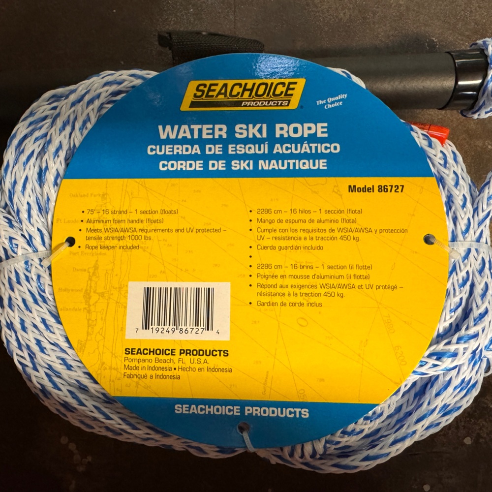 Seachoice 1000lbs towable Blue and White Water Ski Rope